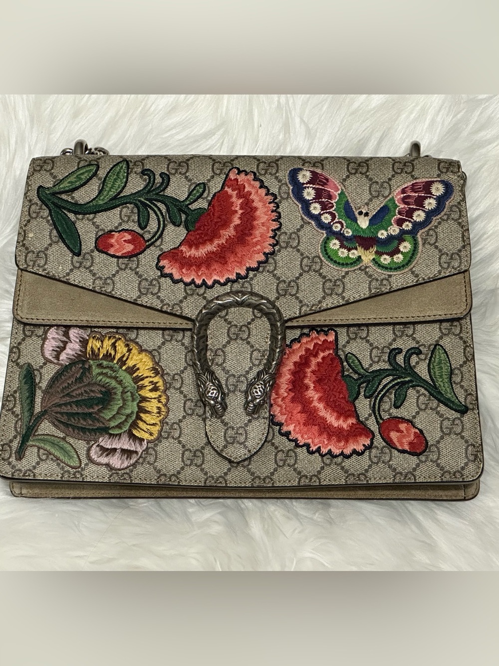 Gucci Beige GG Blooms Dionysus Shoulder Bag with Multicolor Embroidery